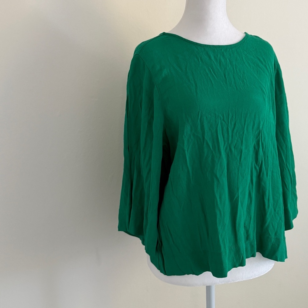 Sam & Lavi Green Blouse. Rayon. Size Medium Petite - Picture 10 of 10
